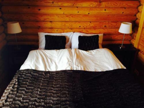 Hostal Brimnes Bungalows