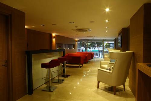 Ela Hotel
