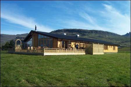 Hostal Eyjar Fishing Lodge