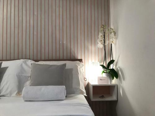 B&B Moon Light