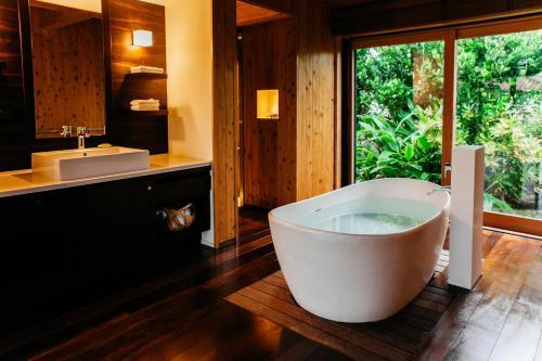 Hotel Hoshinoya Taketomi Island