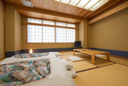 Albergue Annex Royal Hotel