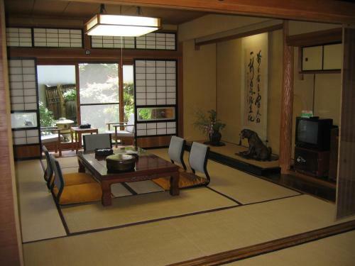 Noren Yado Meigetsu
