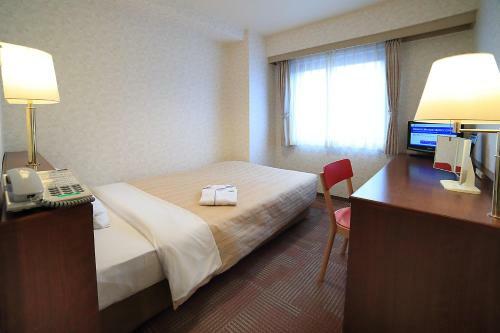Kumegawa Wing Hotel
