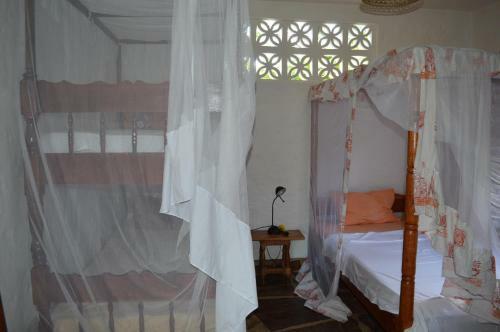 Coast Sun Gardens Cottage