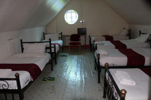 Hotel Zeroes Resort
