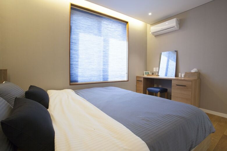 Hostal Puzzlestay House
