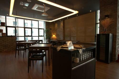 Vella Suite Hotel