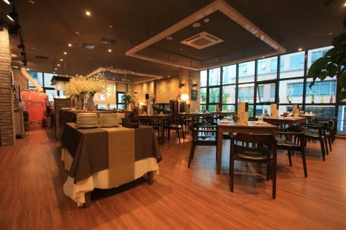 Vella Suite Hotel