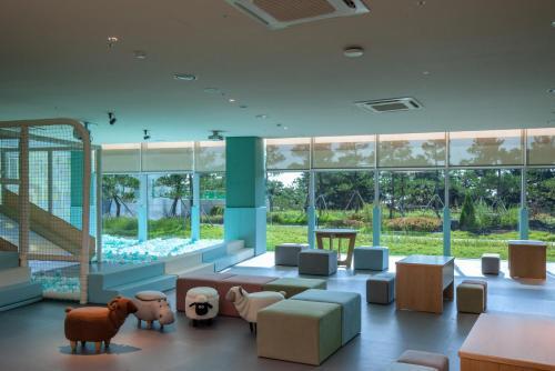 Hotel Tops 10
