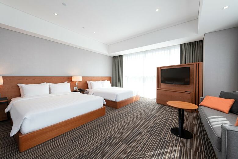 Golden Tulip Incheon Airport Hotel