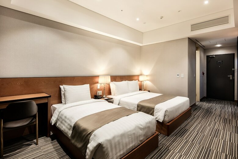 Golden Tulip Incheon Airport Hotel