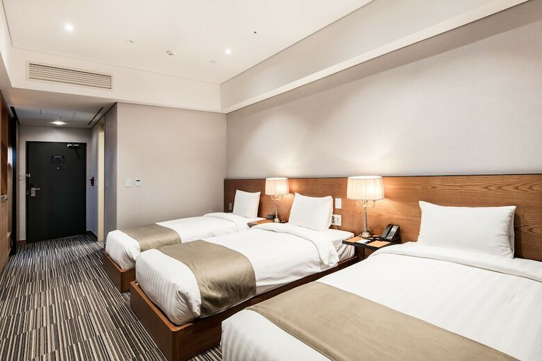 Golden Tulip Incheon Airport Hotel