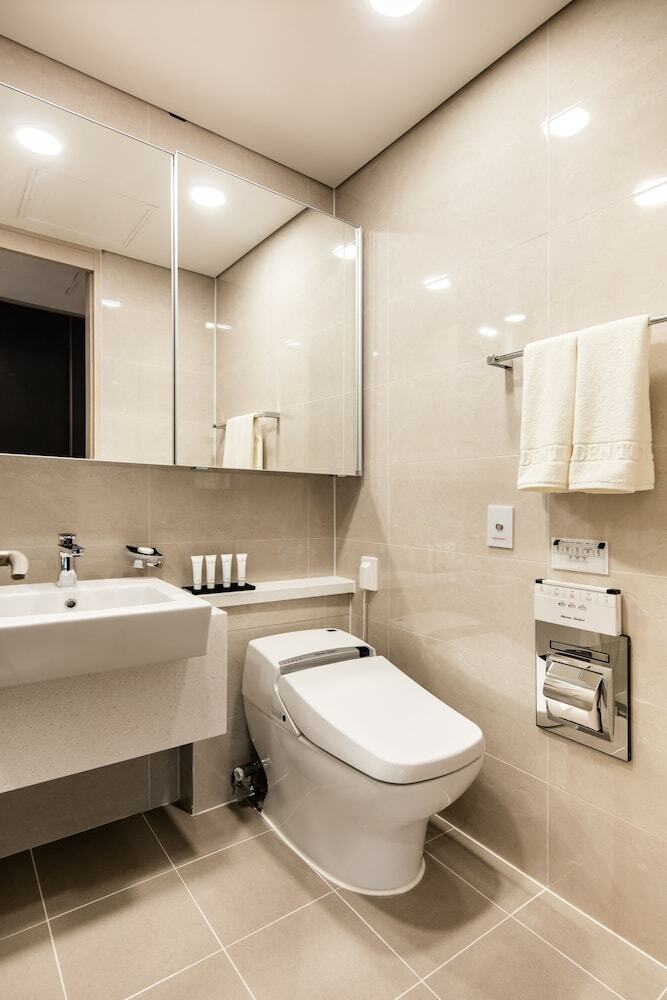 Golden Tulip Incheon Airport Hotel