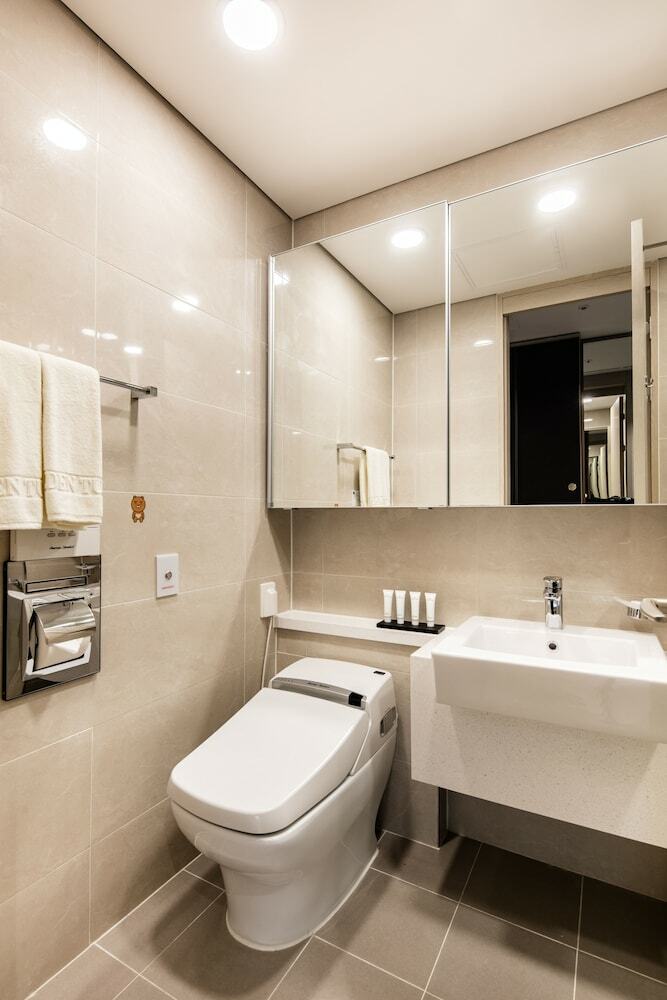 Golden Tulip Incheon Airport Hotel