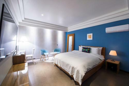 Soho Hotel Airport
