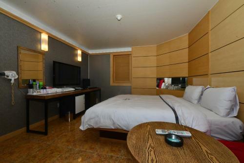 Daegu Yellow Motel