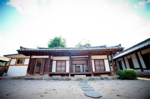 Hostal Seoakseowon