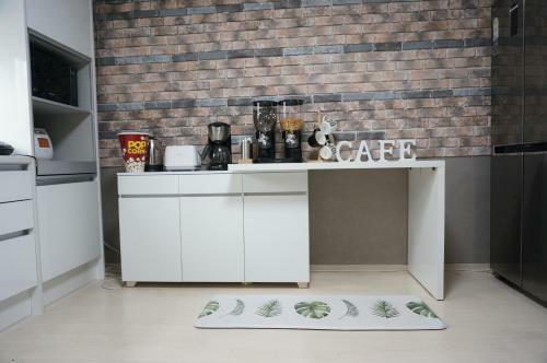Hostal Airport Guesthouse