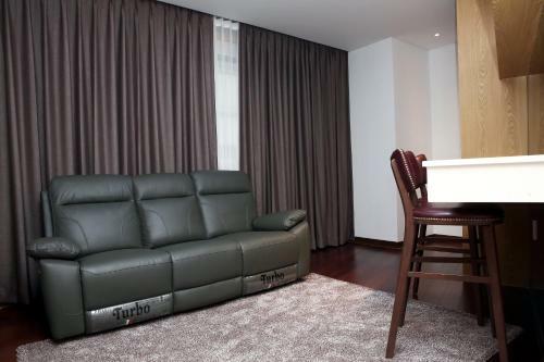 Bentley Tourist Hotel