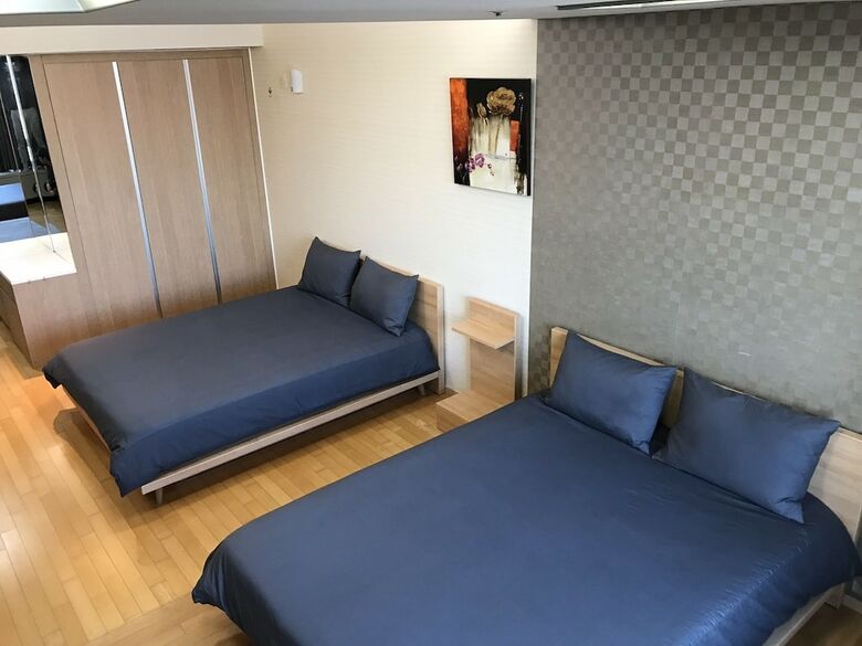 Hostal Lg Airtel