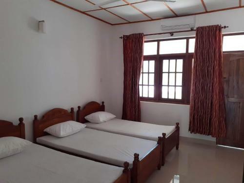 Hotel New Rest House - Mahiyanganaya