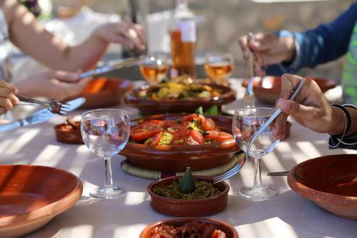 Bed & Breakfast Dar El Mandar - Ferme & Table D'h�te Berb�re