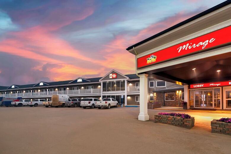 Best Western Plus Mirage Hotel And Resort