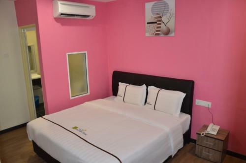 Riverview Hotel