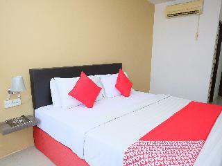 Oyo 619 Grand City Hotel 2