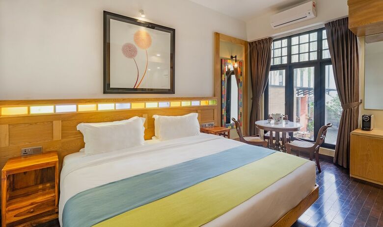 Treasures Hotel And Suites