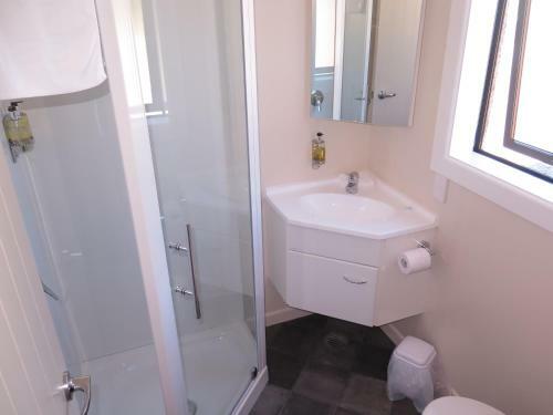 Hotel Wheels And Reels Accommodation