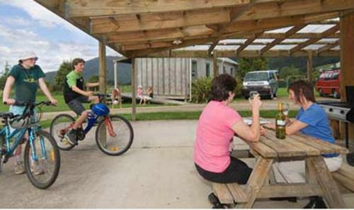 Smiths Farm Holiday Park
