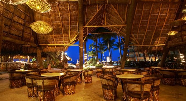 Hotel Las Palmas Beach Resort