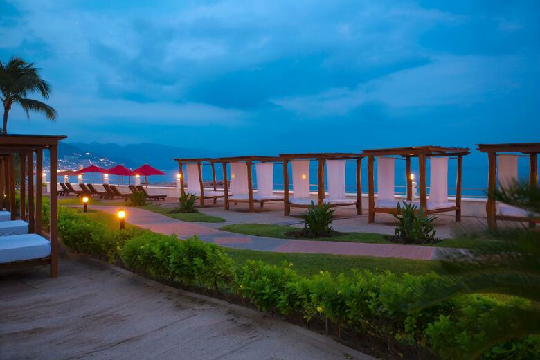 Hotel Plaza Pelicanos Grand Beach Resort