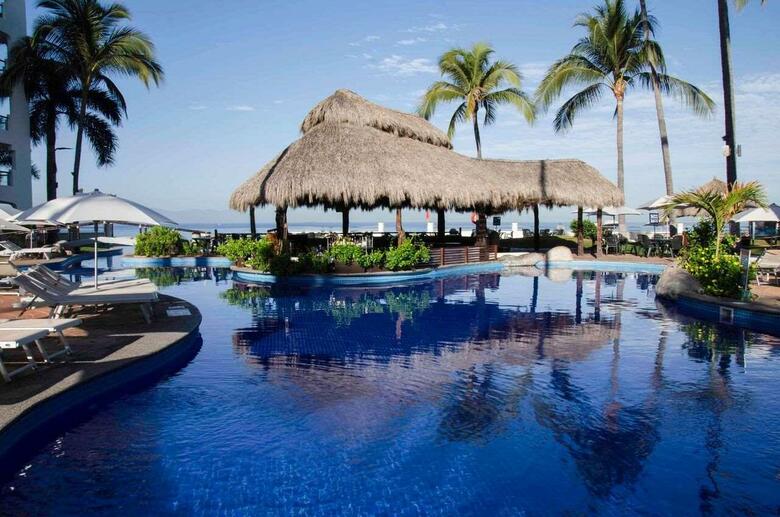 Hotel Plaza Pelicanos Grand Beach Resort