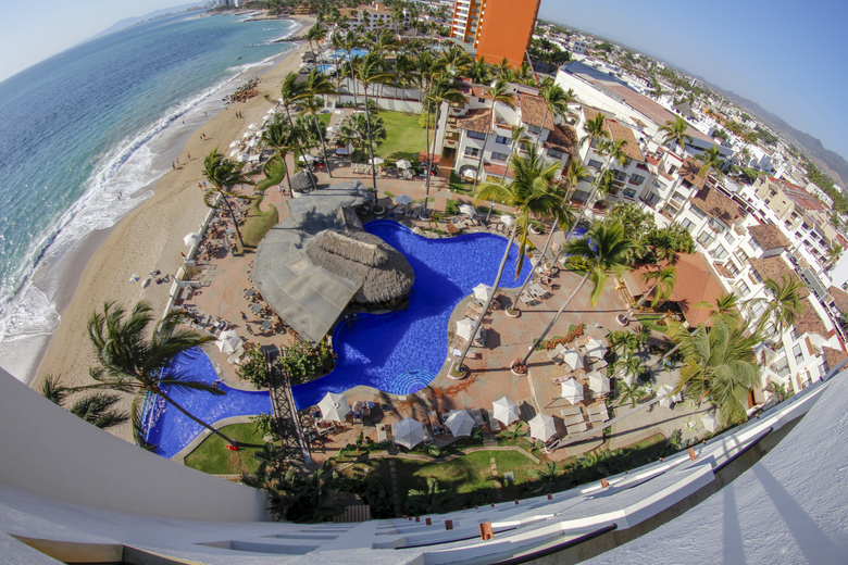 Hotel Plaza Pelicanos Grand Beach Resort