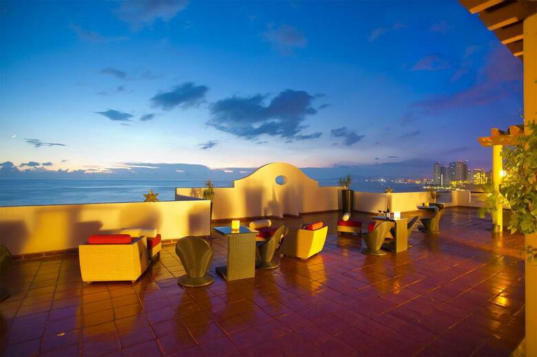 Hotel Plaza Pelicanos Grand Beach Resort