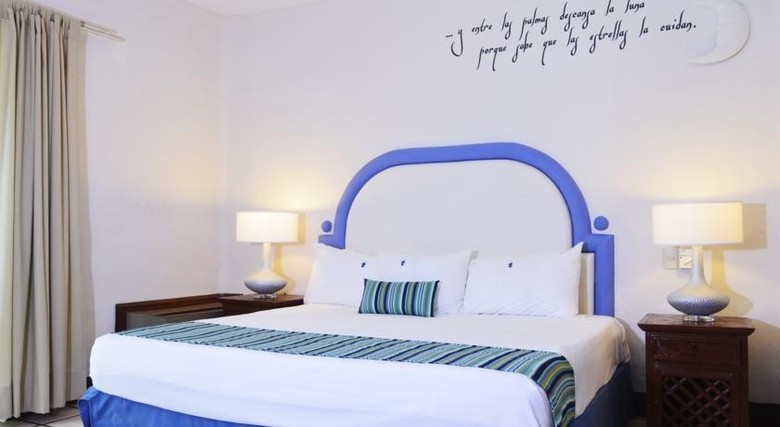 Aparthotel Puerto De Luna All Suites Hotel
