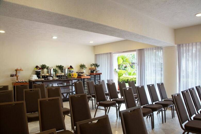 Hotel Sheraton Buganvilias Resort And Convention Center
