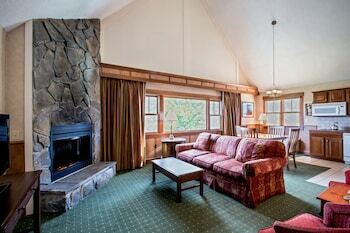 Hotel Crowne Plaza Lake Placid Resort