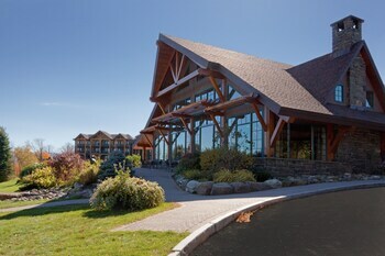 Hotel Crowne Plaza Lake Placid Resort