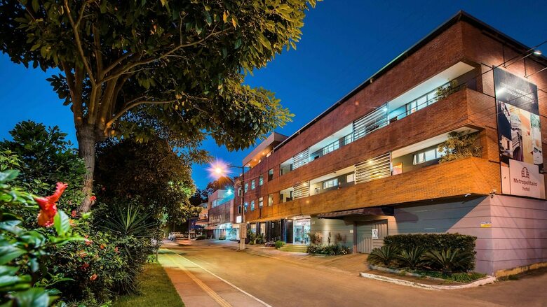 Hotel Metropolitano