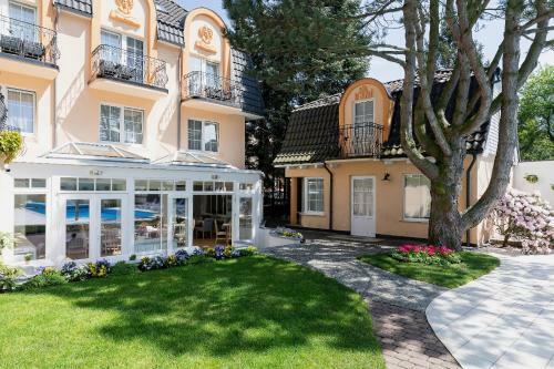 Hostal Villa Sedina