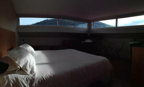 Hostal Penthouse - Low Cost