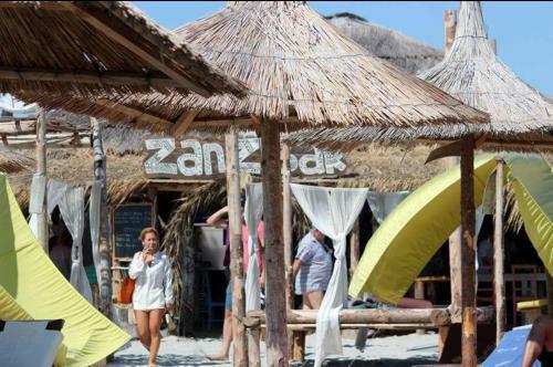 Apartamento Yvo Lioness & Mamaia Nord