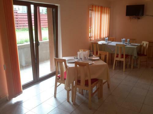 Hostal Pensiunea Denisa & Madalina
