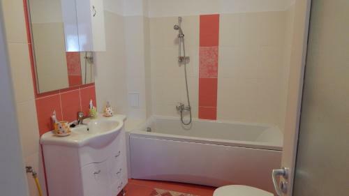 Hostal Olt-part Vend�gh�z