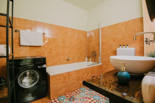 Oriental Touch Apartment