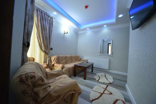 Hostal Edy's Royal Predeal